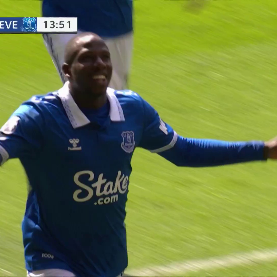 The FIRST goal of this Premier League season for Everton! 📺 @USANetwork