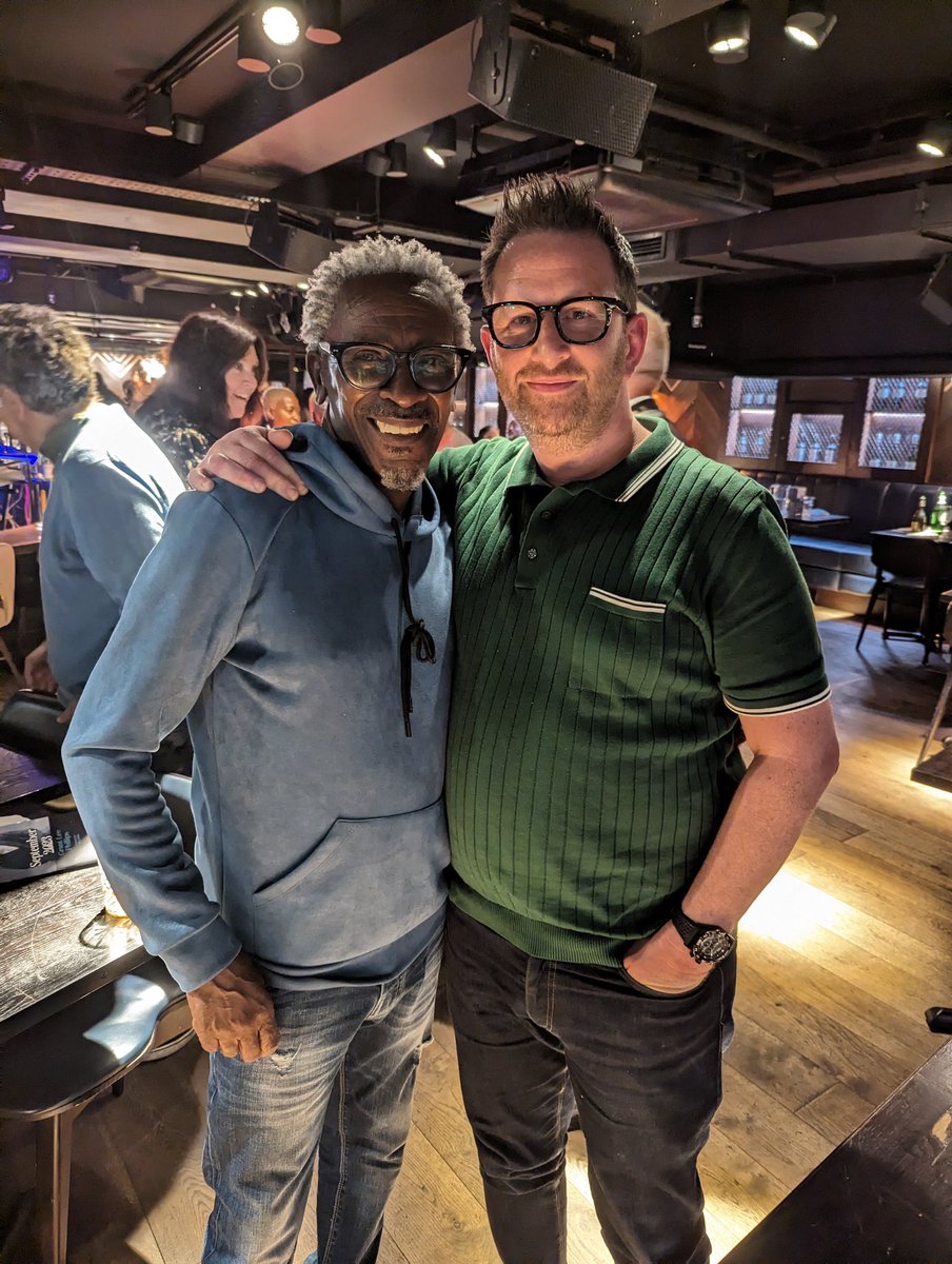 MarkGetz6's tweet image. With my pal Junior Giscombe after watching The British Collective perform last night at Pizza Express what a brilliant night and thank you Junior for the tickets @britishcollective @juniorgiscombe_ @omar_lyefook @90z_don.e @creativemc50 
@pizzaexpresslive