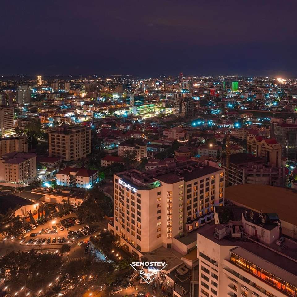 Lagos, Nigeria 🇳🇬

📸SemoStev

#Nigeria #TourNigeria #BeautifulNigeria #Lagos #LagosState #Africa #Westafrica #ECOWAS