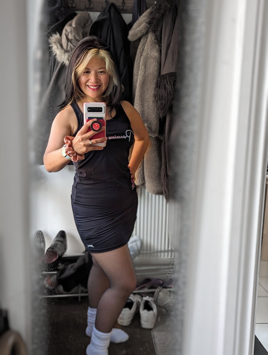 Not my usual conference wear, but this isn't your usual conference uk.news.yahoo.com/free-age-love-…
Sex, Intimacy and Age at Professor @DrSharronH  Age of Love Cafe 💖 
#wellbeing #sexrightsage #sexandwellbeing