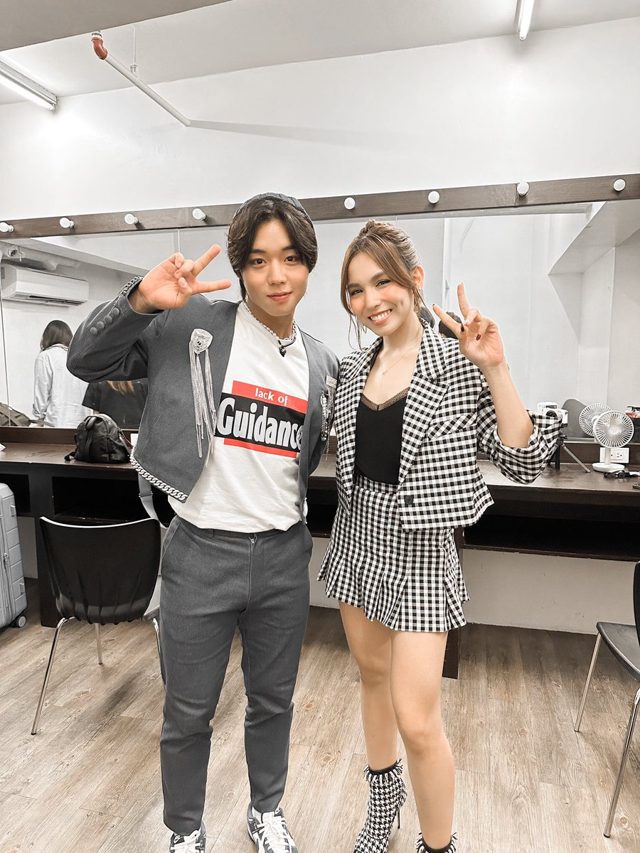 Sparkle_GMA's tweet photo. Kyeoptaaa 🤍

LOOK: Check out these exclusive backstage photos of Korea tourism ambassador in the Philippines Kyline Alcantara, together with KPOP idol Park Jihoon ✨

#KylineAlcantara https://t.co/TIlo9xb5Yg
