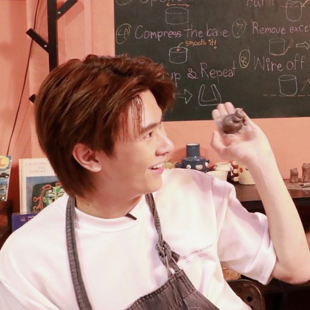 snchmmyy's tweet photo. ทุกคนน้องมาแล้ววว ส่งไวมาก🙀 ตอนแรกชั้นก็งงๆว่าสั่งอะไรมา งงสองตอนแกะกล่อง ทีมงานแพ็คมาดีสุด ๆ ค่ะ55555555 พอเห็นของเท่านั้น ใจเหลวเลย y___y รับรู้ถึงความตั้งใจของนจก ขอบคุณที่เลือกเราเป็นผู้โชคดีน้าคับ 🥹🩷 (วางน้องแมวไว้บนฝ่ามือละใจละลาย😭)
#TRINITYCHECKLIST_EP3
#JackieJackrin https://t.co/fPHl6BzYlr