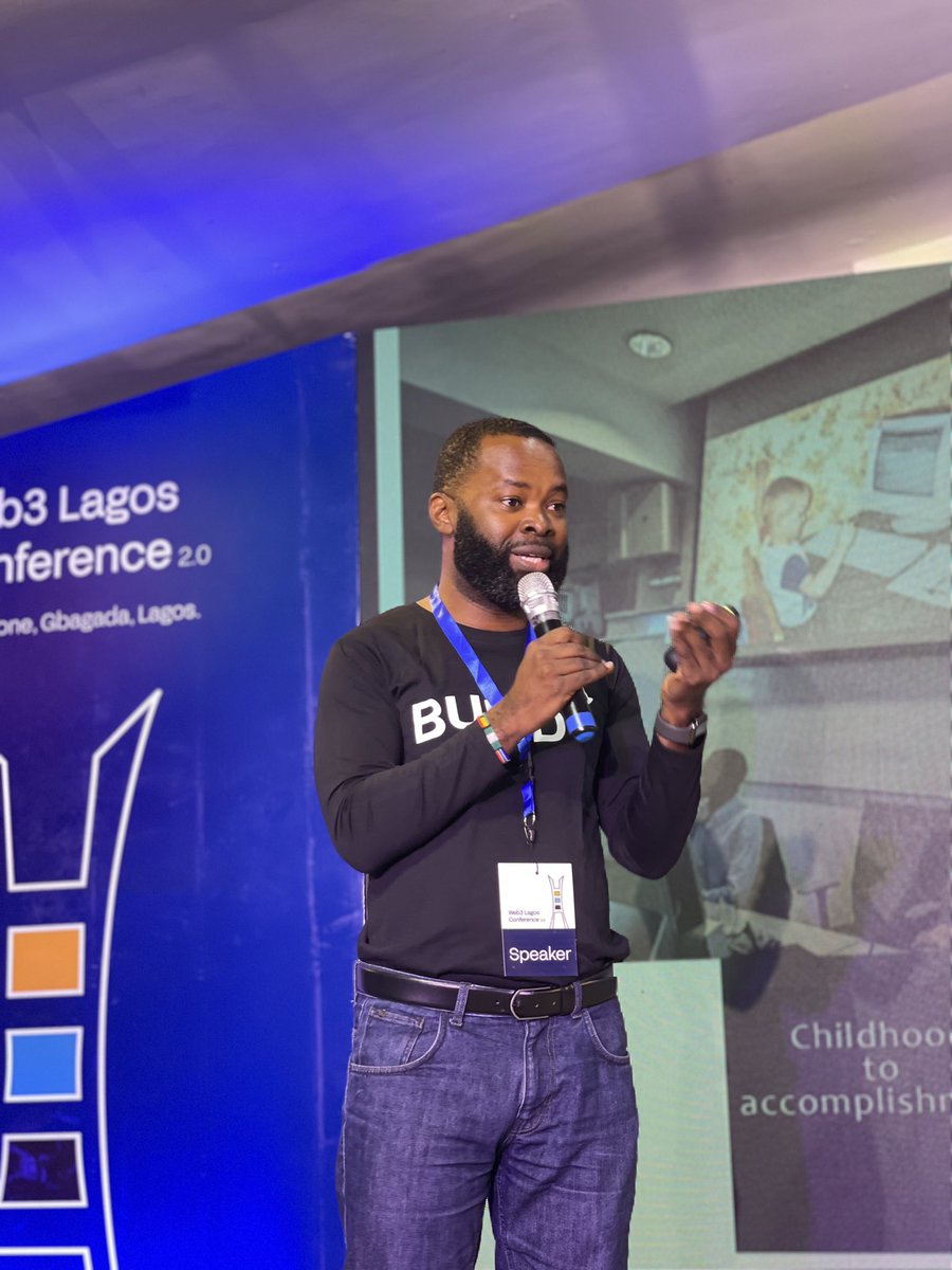 ayahq_'s tweet photo. Our founder @e_annan24 speaking live at the Web3Lagos conference!π
#web3Lagos #buildborderless https://t.co/JEZ4HtCFXf