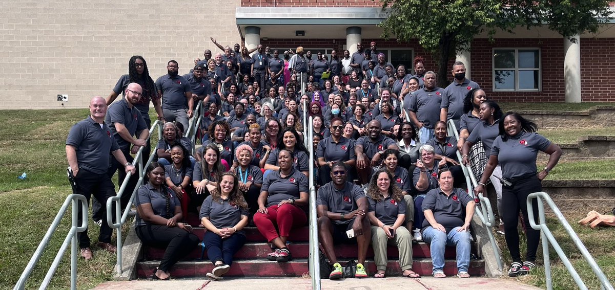 _themathteacher's tweet photo. @WoodlawnHS_BCPS is one of the best schools in the nation. We have the best leaders, educators and awesome students.  I felt at home all week.  God ordered my steps to this campus and I’ll be here for a long time. @JamelJernigan @MyriamYarbrough @KyriaJoseph @CoppinStateUniv https://t.co/KbW6cW4oQP