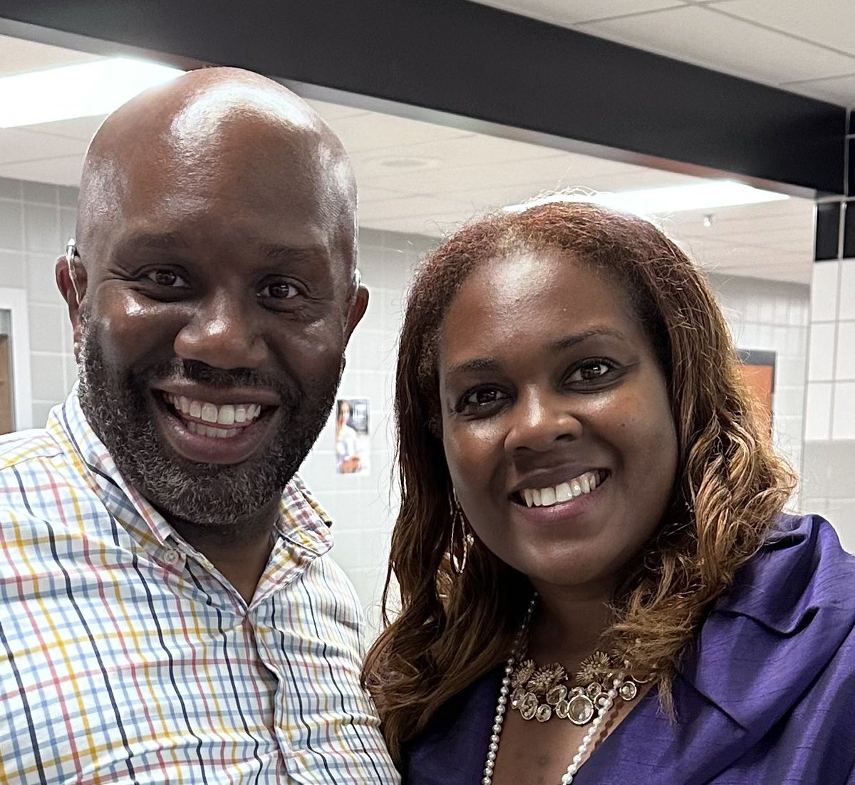 _themathteacher's tweet photo. @WoodlawnHS_BCPS is one of the best schools in the nation. We have the best leaders, educators and awesome students.  I felt at home all week.  God ordered my steps to this campus and I’ll be here for a long time. @JamelJernigan @MyriamYarbrough @KyriaJoseph @CoppinStateUniv https://t.co/KbW6cW4oQP