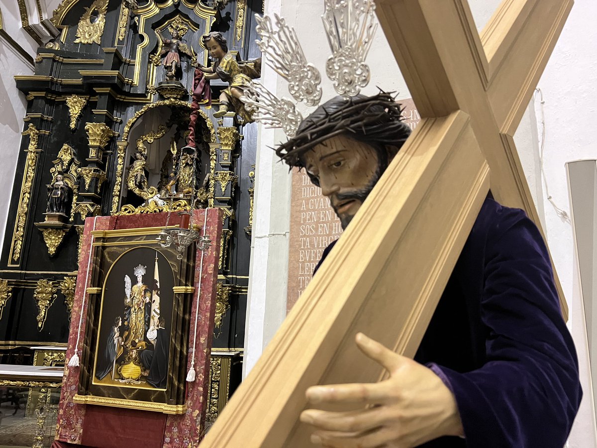 ❤️Anoche asistí a un acto que fusionó el arte nuevo de genios como Eva, el cántico con voz y corazón pregonera de Pablo y la sorpresa ya nuestra de Rocío.
#Antequera
#Antequera
#Antequera
Santa Eufemia siempre Por Su Amor.