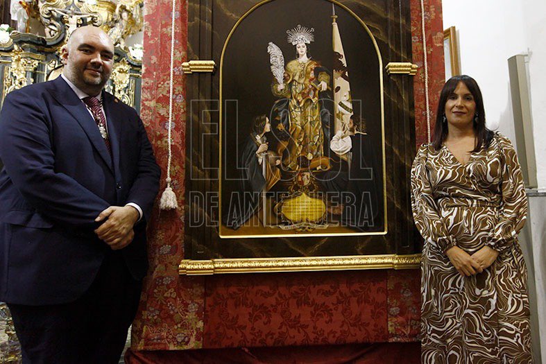 ajguerrero_sol's tweet photo. ❤️Anoche asistí a un acto que fusionó el arte nuevo de genios como Eva, el cántico con voz y corazón pregonera de Pablo y la sorpresa ya nuestra de Rocío.
#Antequera
#Antequera
#Antequera
Santa Eufemia siempre Por Su Amor. https://t.co/ggbqgB4Ckl