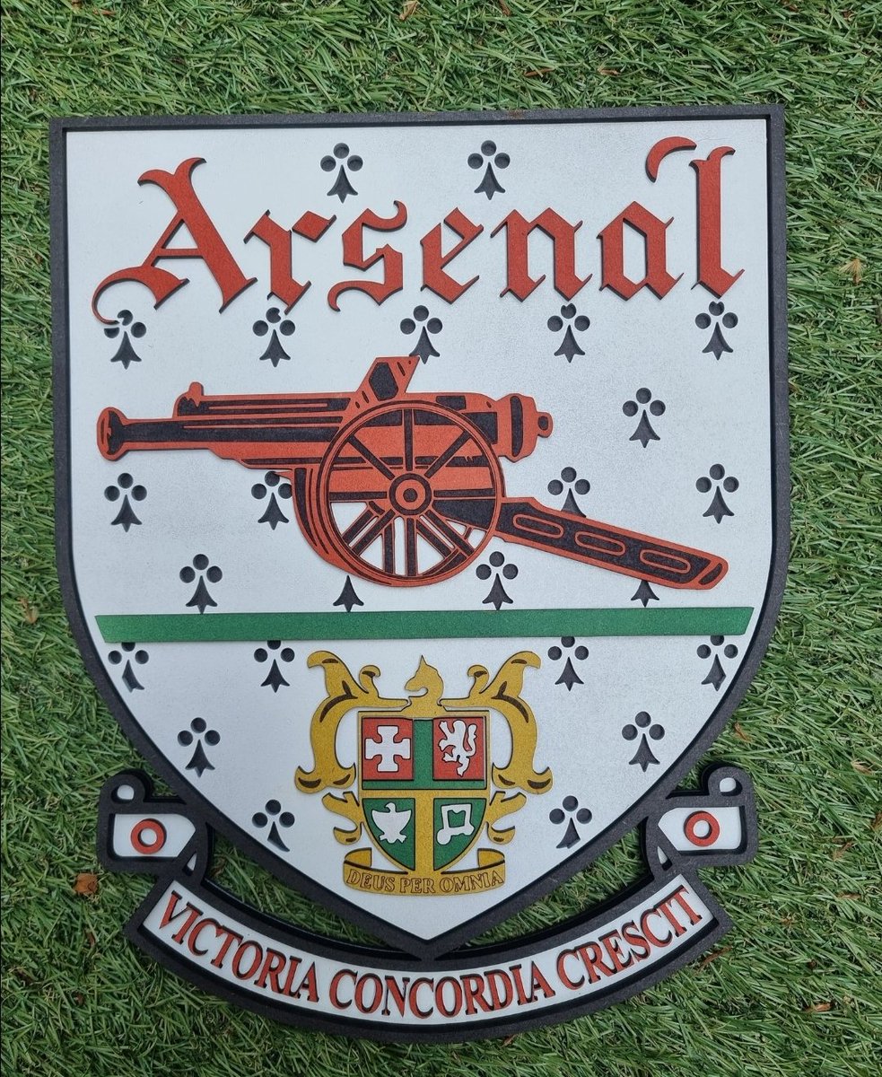 sliney66's tweet photo. 🚨 ⚠️ COMPETITION TIME ⚠️ 🚨 
WIN A WALL BADGE OF YOUR CHOICE IF ARSENAL BEAT MAN UTD. TO ENTER JUST LIKE, FOLLOW AND RETWEET. CHECK OUT THE WHOLE RANGE  https://t.co/i6SqWXCBw2
MUGS TSHIRTS AND COASTERS ALSO AVAILIABL. #ARSMUN #ARSENAL #AFC #Gunners #gooners #COYG #PremierLeague https://t.co/7N8oawpohi