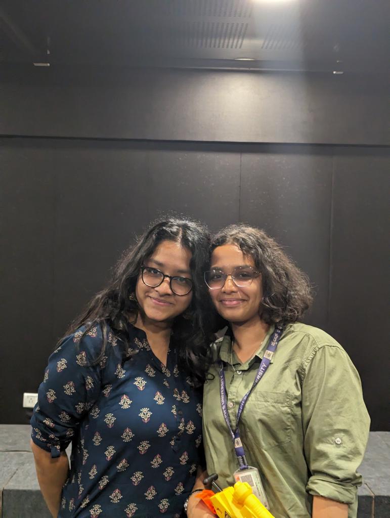 SjuNous's tweet photo. Metanoym’s Nosecut 👃🏼✂️had Jackie Chan win the crowd and a Simi Garewal to follow with Mr Beer biceps🍺💪 

Sudha Murthy, Mohanlal, Rishi Sunam and even Justice Chandrachud graced the event collaborated with NOUS💙🤍💙

Can you guess who’s who? 🫣🤭 https://t.co/gSK2gFEBcb
