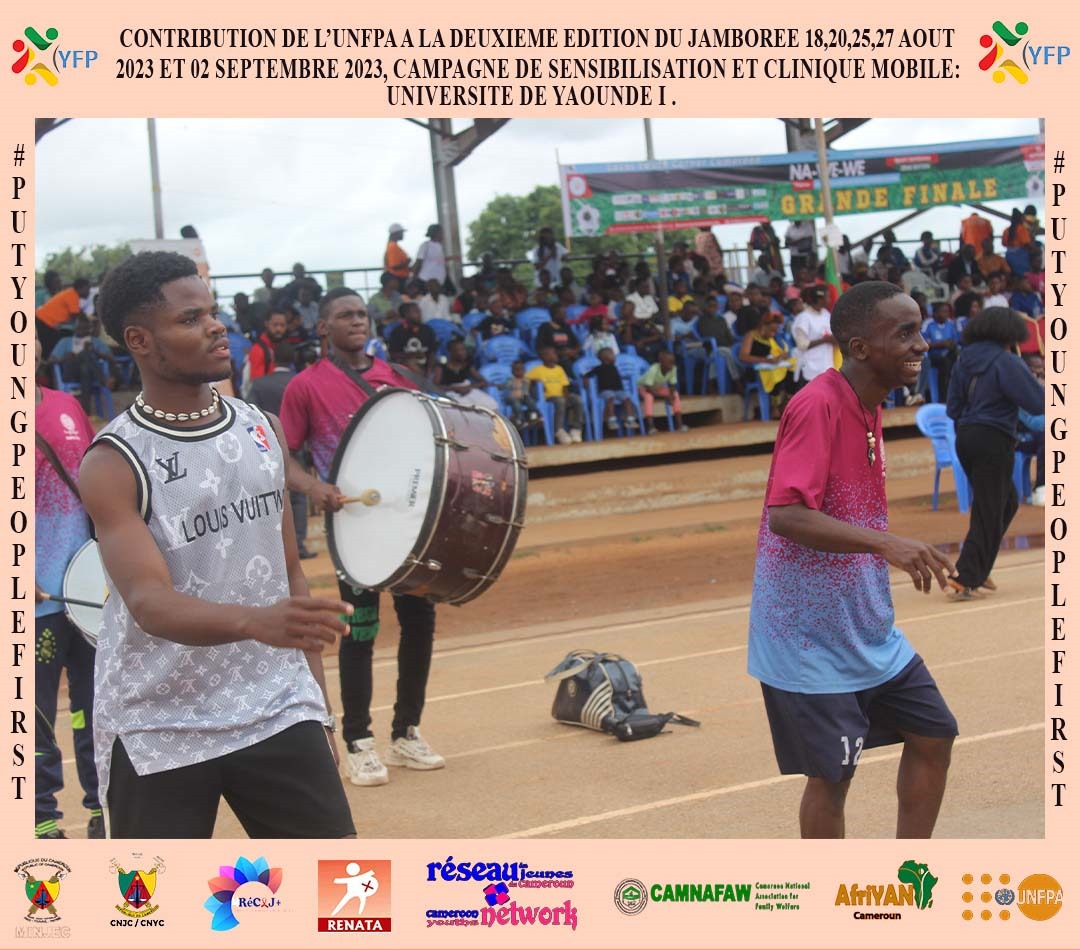 Y3zeros's tweet image. #HappeningNow: Placée sous le thème "Using sport to build social cohesion" la seconde édition de  #NAWEWE se clôture,en ce moment,au stade #Mateco de l'Université de Yaoundé 1, par la finale de football masculine et la remise de dons de fournitures scolaires.
#PutYoungPeopleFirst