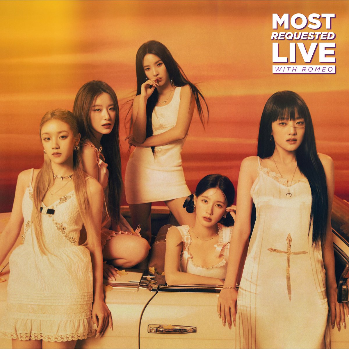 MostRequestLive's tweet photo. Coming up TONIGHT! 🔊 #Jungkook and 
@G_I_DLE are answering your questions inside the #MostRequestedLive @AskAnythingChat!!! 🤩 🎙 Be here! #gidle #onairromeo #mrl #romeo https://t.co/2RQYl8JlQ9