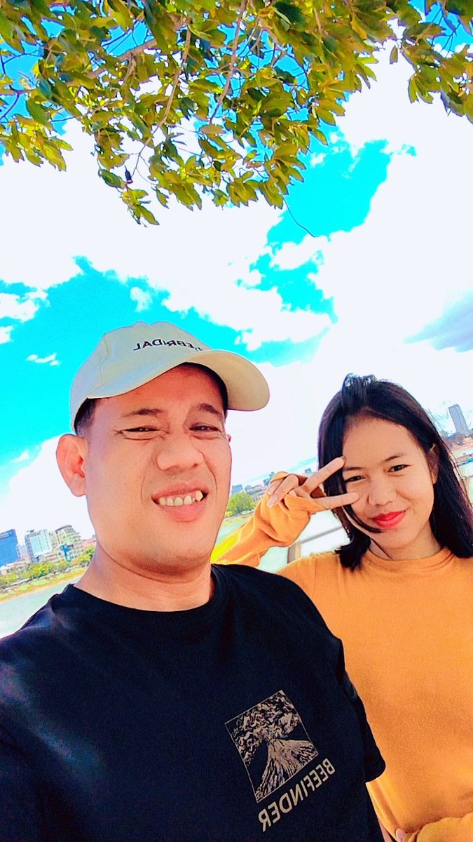 Sarith1005's tweet photo. ជាមួយកូនស្រី🥰🥰 https://t.co/dEMGLV3R70