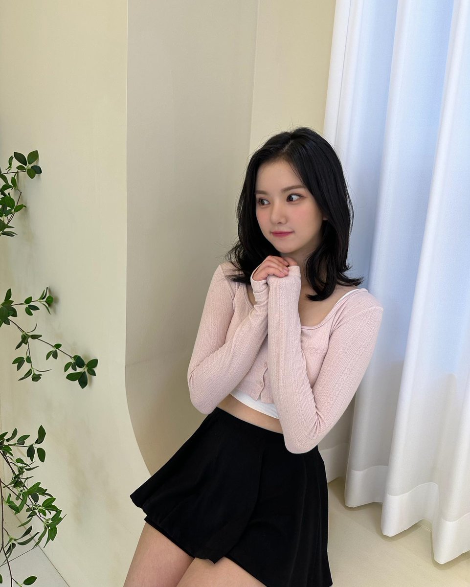GFS_backup's tweet photo. [PIC] 230902 - Eunha (rlo.ldl) post

🐰Revealing my forehead ✨

#GFRIEND #VIVIZ #EUNHA @VIVIZ_official https://t.co/n5PcCIBCGy