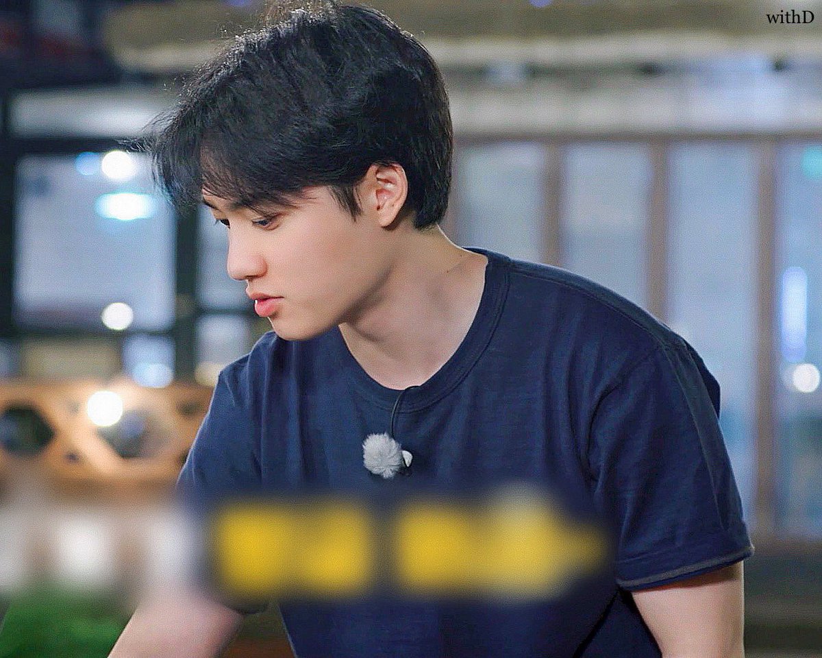 0506_000's tweet photo. d선배.. b선배 엄청 챙기신당 https://t.co/6kRAc1Yqlr