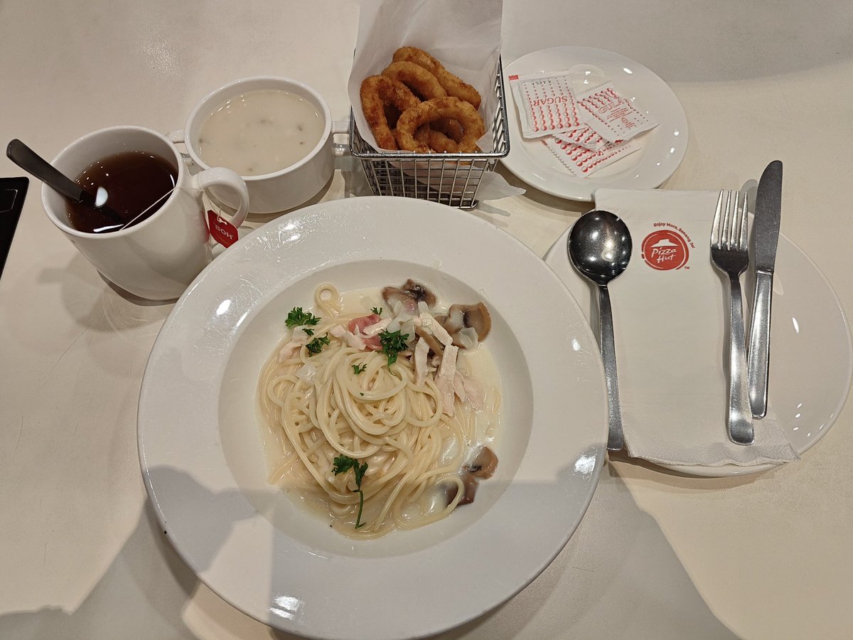 awienz_3012's tweet photo. Dinner after duty 😁
Restoran fav arwah mak.. rindunya nak makan² ngan mak 😓 https://t.co/31XEE4IUUg