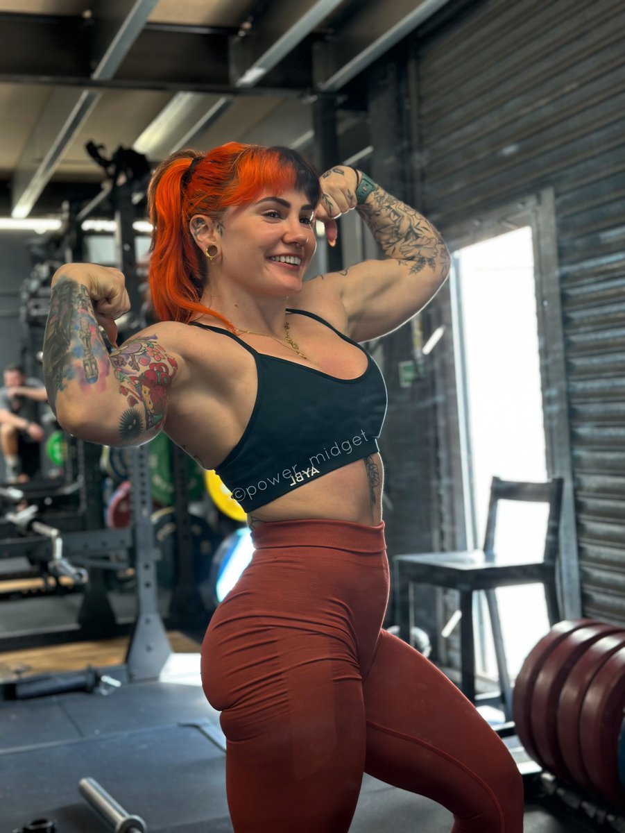 A Wild Power Midget Appeared She Used Flex It s Very Effective a-wild-power-midget-appeared-she-used-flex-it-s-very-effective