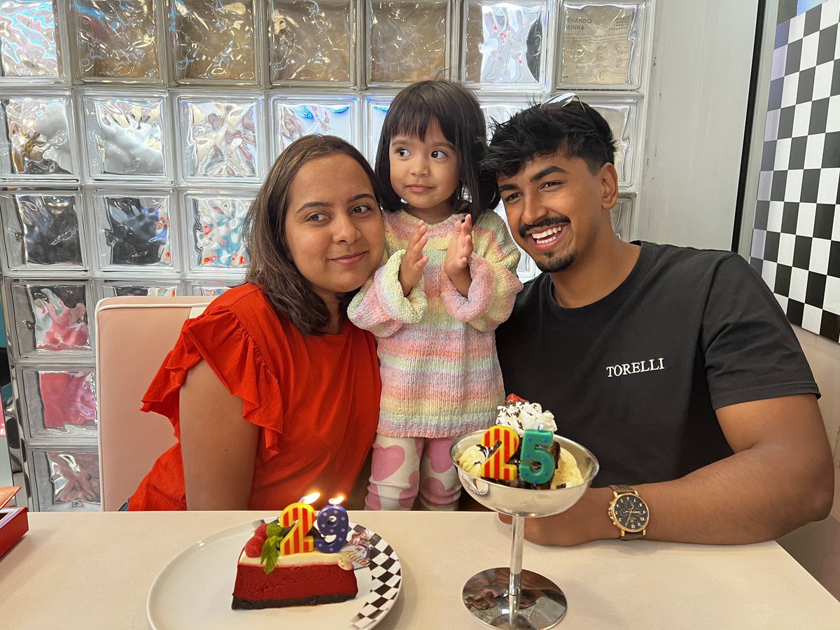 First trip away as a “business owner” rather than employee. 

Ayooo I had it easy before ngl. Coming back to 2 weeks worth of fires to put out is rough 🤣

But celebrating 18 missed birthdays with my sister was special.