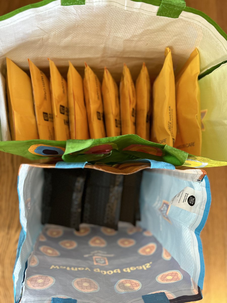 mystikal_blue3's tweet photo. Indie Rap Santa was busy yesterday getting packages ready for shipping…#BestMerch arriving soon!
#LONGLIVESCORCESE https://t.co/j17G5VdsFK