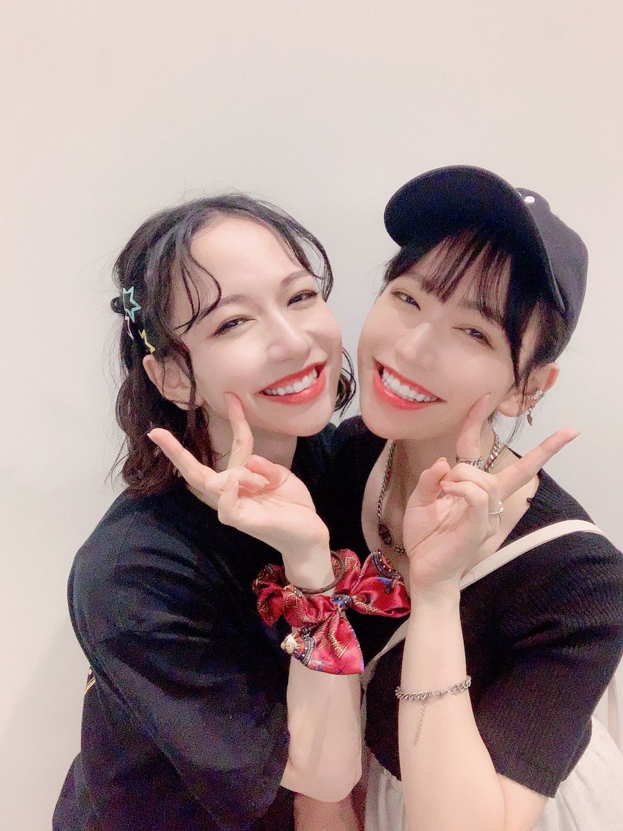 katoeri2653's tweet photo. 有明アリーナday2
ありがとうございました🥳
今日は双子が応援にきてくれました🫶
ゆりが観てるー！と思ったら少し泣きそうでした(なんで

明日が来て欲しいような来て欲しくないような...
最終日！！！
チーム水樹のみなさんと会場のみなさんと、たっくさん楽しめますように❤️‍🔥

#LIVE_PARADE 
#MNLP https://t.co/nMFNIw32eg