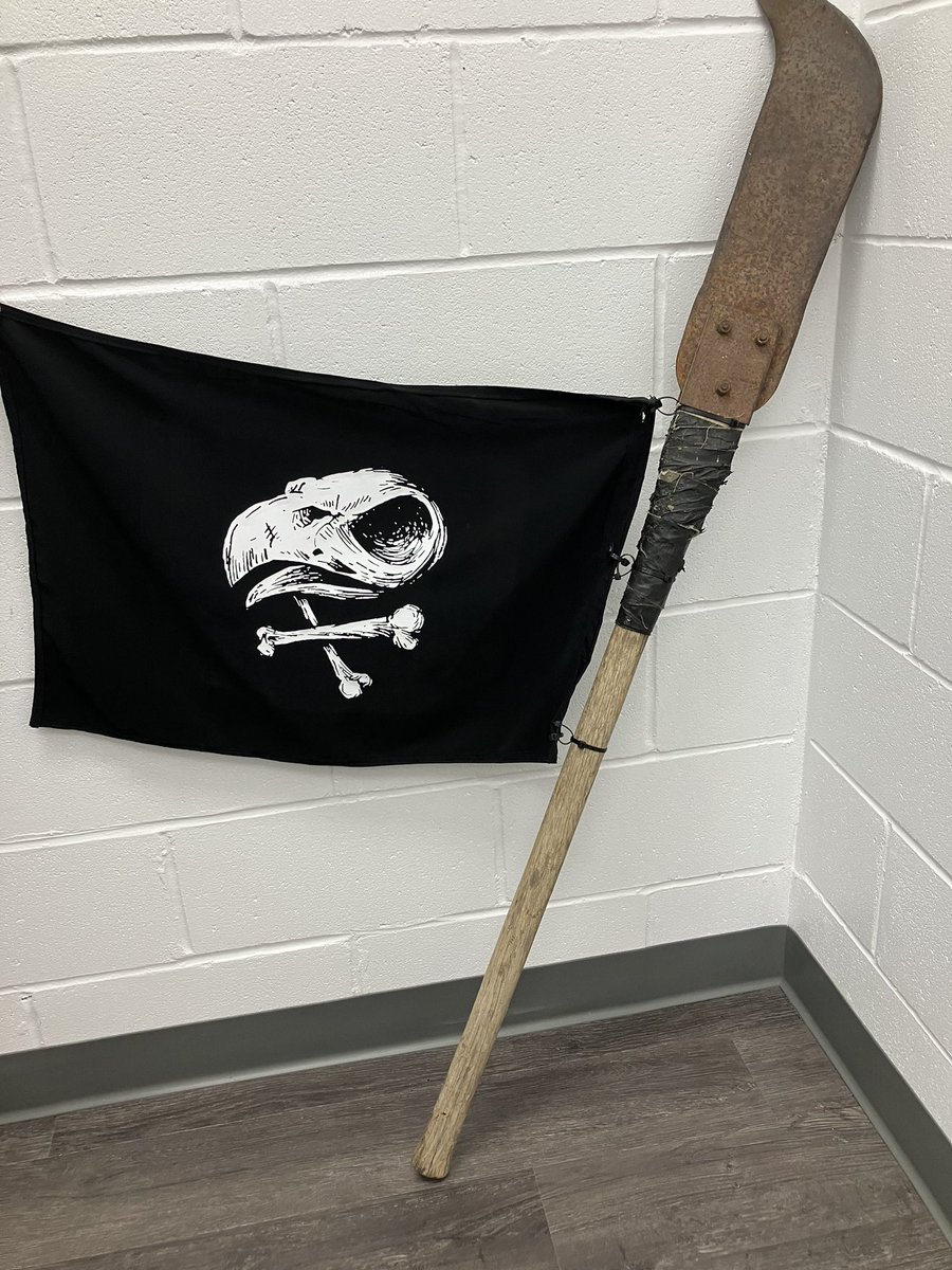 The day has finally arrived!  #BLACKFLAG !  

<a href="/NightHawksMFB/">TU Football</a> first game ever, today at noon!  m.youtube.com/live/oelrkflXg…