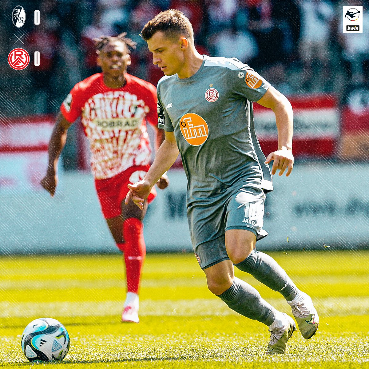 rot_weiss_essen's tweet photo. 45'                    

⏸ Pause im heißen Freiburg. 🥵

#SCFRWE | 0:0 https://t.co/Bet8NmM7ZG