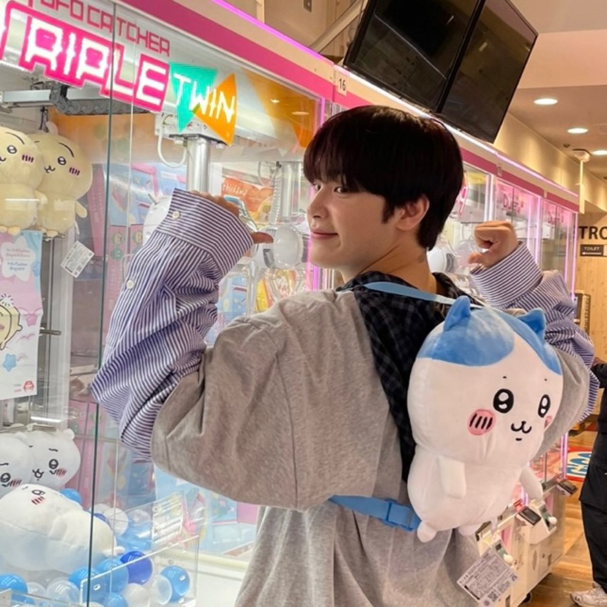 _스쿨_ tweet media