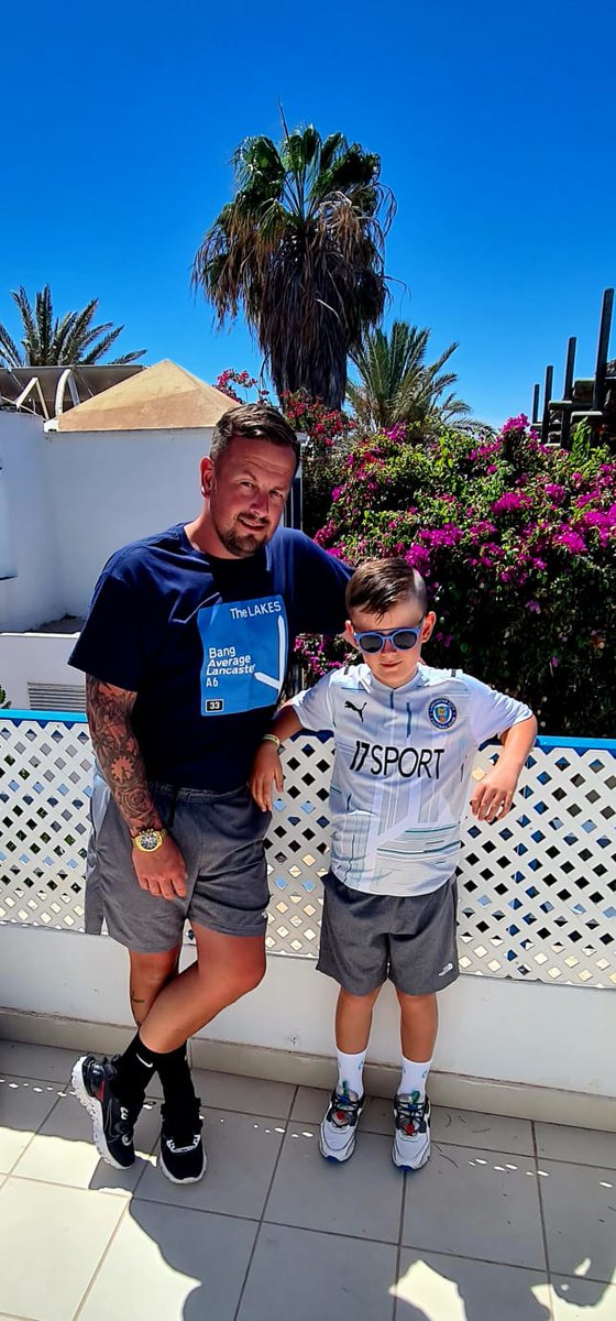 1995rovers's tweet photo. Off out for the 3pm kick offs and listen to the @LancasterCityFC boys on dolly blue sound on our speaker... 
#dollyblueSaturday #footballSaturday
#facupmagic
#dollysinlanzarote https://t.co/t2KDXWj3Vt