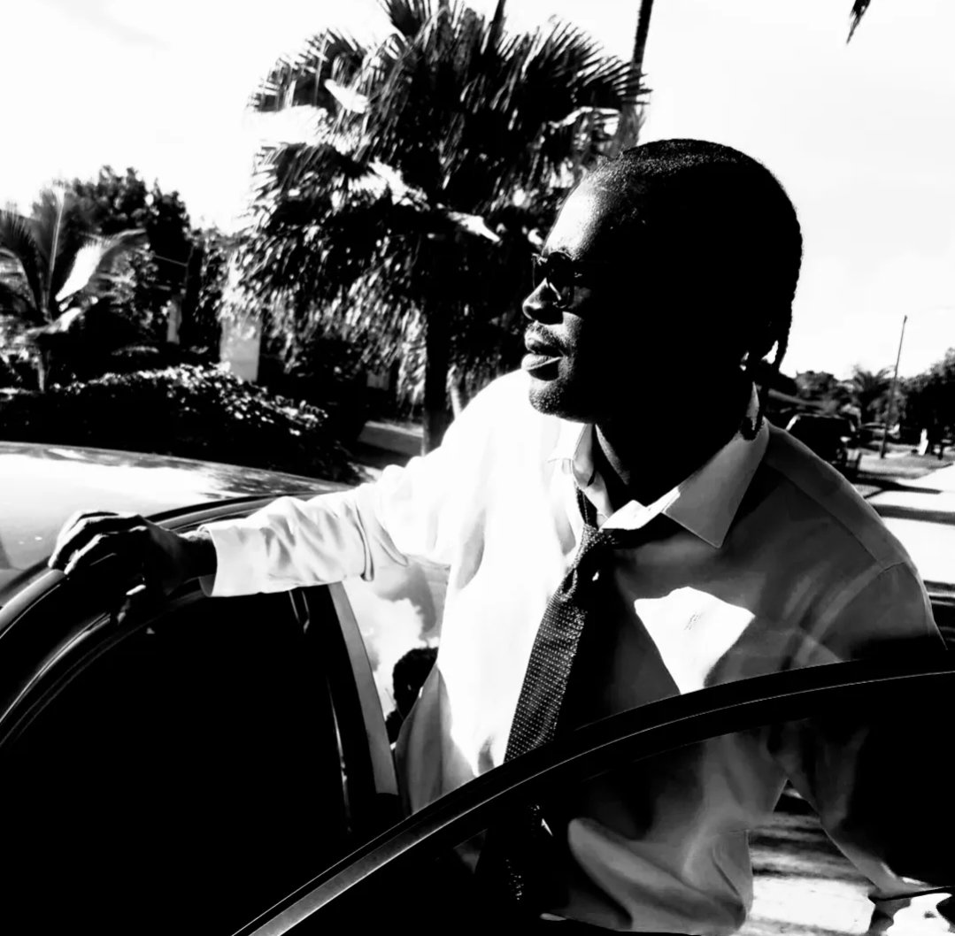 JClassicMaestro's tweet photo. 🌅 Chasing dreams at sunset! 🏎️ Stay tuned for what's coming next on this incredible journey! @Ushkee @5MMusicGroup @FifthMovement
#LowKeyResearchGroup
#ChasingDreamsAtSunset #NewAgeInvestor #MaestroMoves #BehindTheScenes https://t.co/SXqrm2FSN4