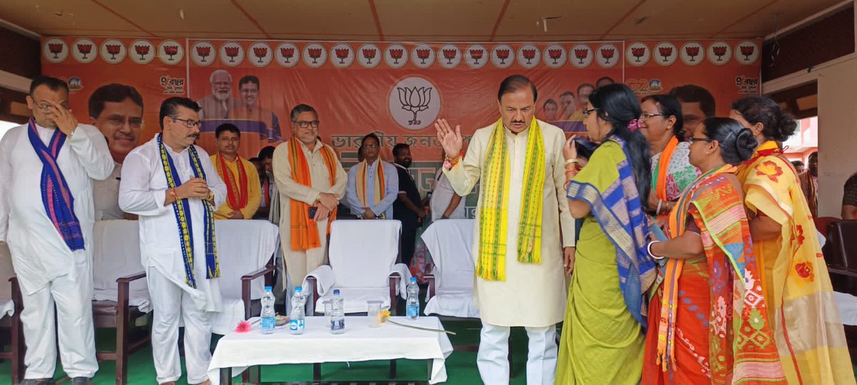 dr_maheshsharma's tweet photo. त्रिपुरा के बॉक्सनगर विधानसभा उपचुनाव में पार्टी प्रत्याशी श्री तफ़्ज़ुल हुसैन जी के समर्थन में महिला मोर्चा द्वारा आयोजित विशाल जनसभा में सम्मिलित हुआ। https://t.co/MBgr2x9lo6