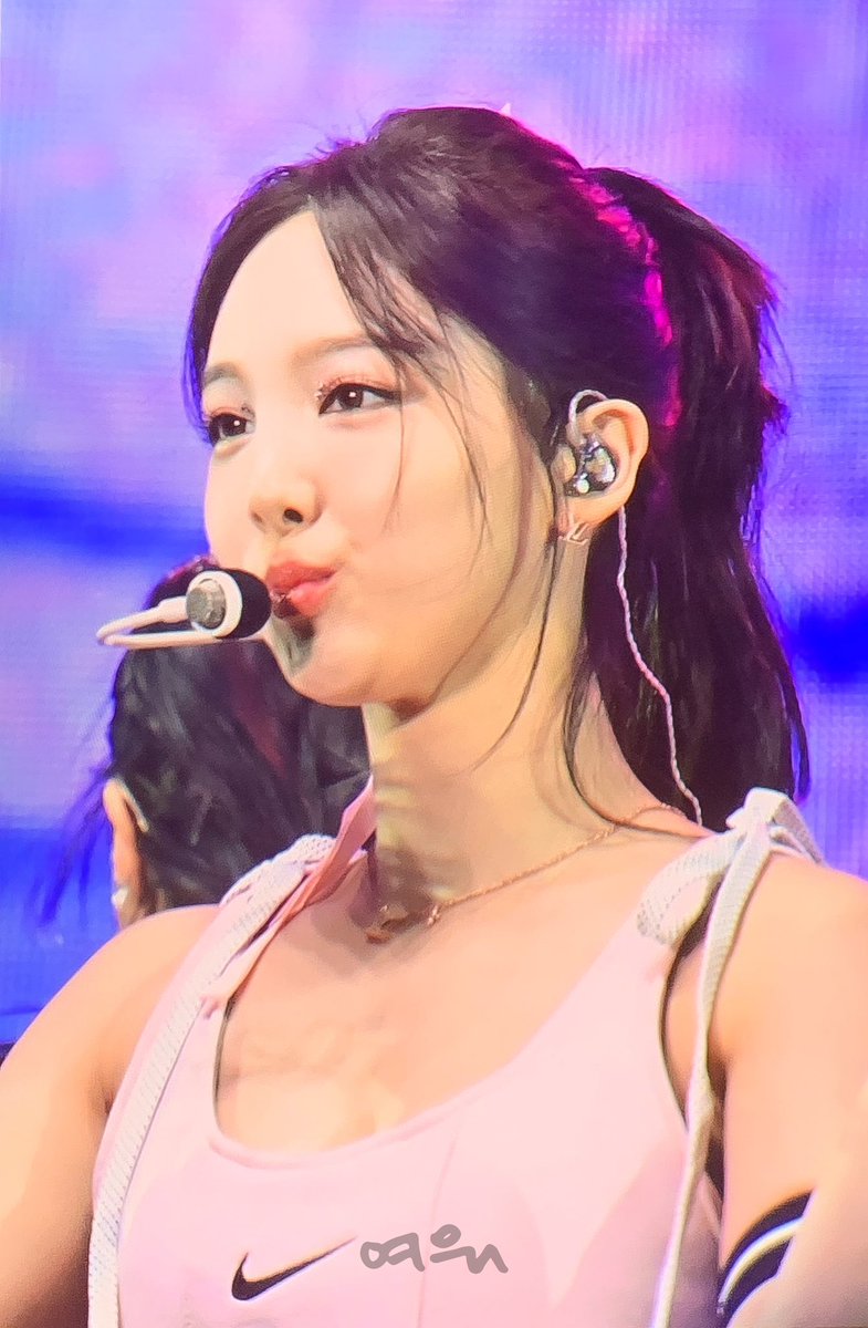hotgirl_lny's tweet photo. 230902
토끼의 하트랍니다 ෆ 
#트와이스 #TWICE 
#나연 #NAYEON #ナヨン 
@JYPETWICE🐰ིྀ https://t.co/2w3ZytAhEL