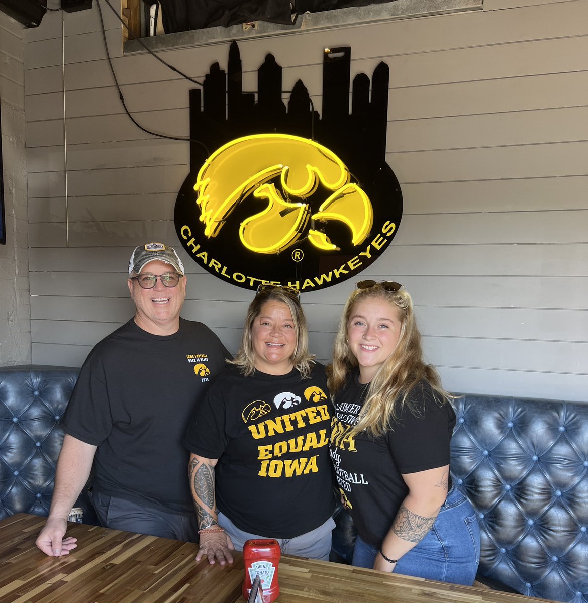 Cnsstockstacy's tweet photo. Let Go Hawks from the Charlotte Nc IClub.  #FightForIowa #Hawkeyefootball https://t.co/1c4VnmEQBQ