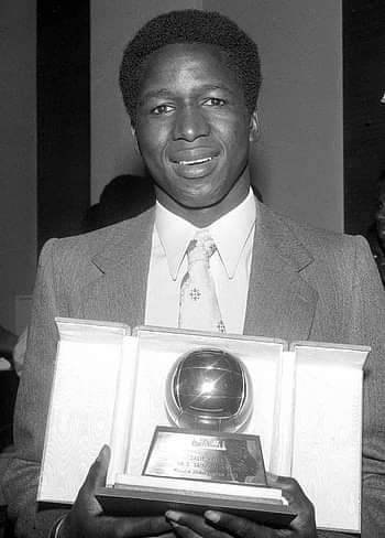 abdoulayekn1's tweet photo. Salif Keita dit Domigo, le 1er ballon d'or africain, décédé ce samedi 2 septembre 2023. Paix à son âme. https://t.co/HDjLHg079M