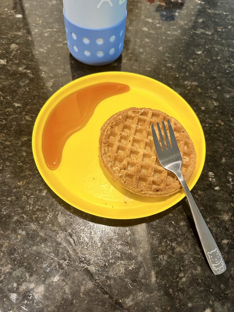 josema_htx's tweet photo. Chef Boydaddy with the perfectly toasted Eggo waffle on gameday #LeggoMyEggo https://t.co/wCKDx6umJL