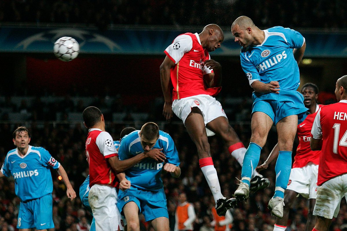 PSVpics's tweet photo. Alex x Bella Kotchap vs. Arsenal ✈️🚧 #psv https://t.co/Svyjsv4WOG
