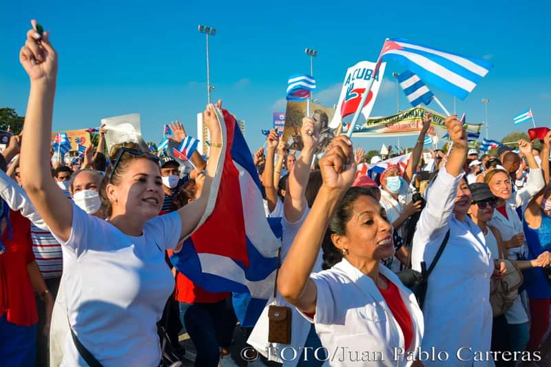 La política de asfixia del gobierno de #EEUU contra Cuba repercute en los hogares de nuestro país. Las mujeres cubanas padecen directamente sus efectos, aún así nos han fortalecido, resistimos y creamos.

#MujeresEnRevolución