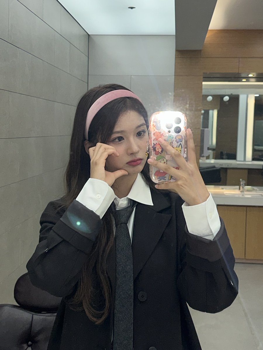 nmixxpics_'s tweet photo. 230902 🦌🫧 https://t.co/IZrVmKxKWN