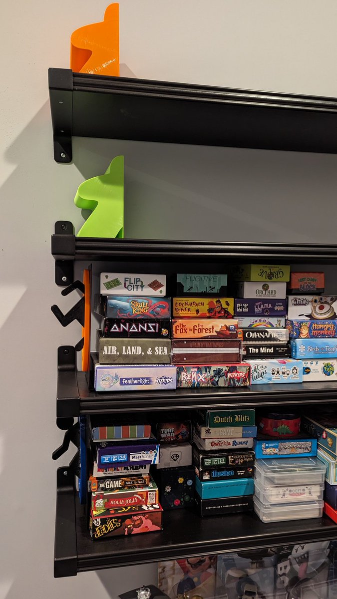 Ind1fference's tweet photo. My "book"ends came in and I'm glad I can see many of my smaller games instead of digging through a bin. #boardgames #tabletopgames #boardgamestorage https://t.co/elzw3D4uAO
