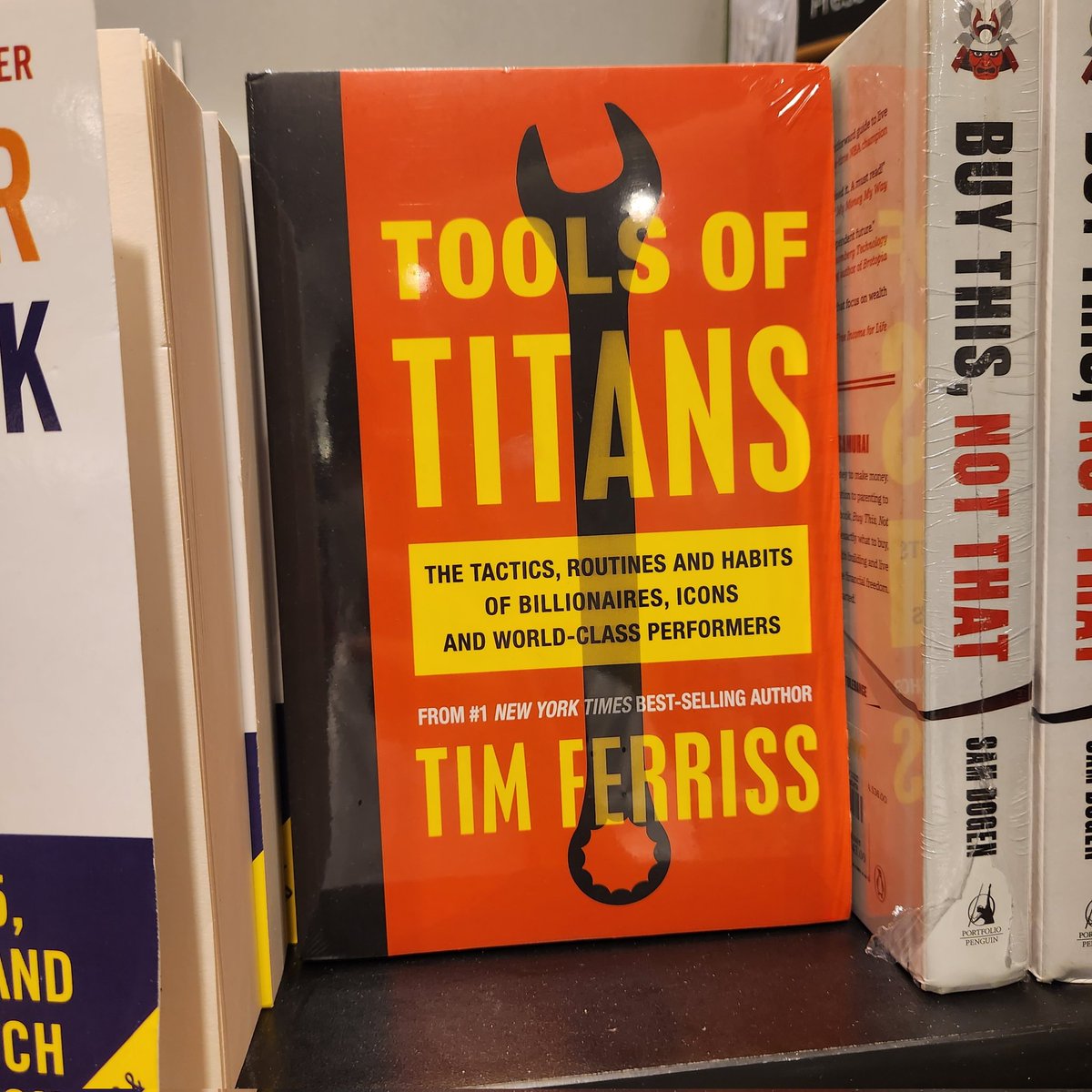 bakashibaa's tweet image. วันนี้มาสรุปหนังสือที่หนา 736 หน้า #saroopbook #shingeki