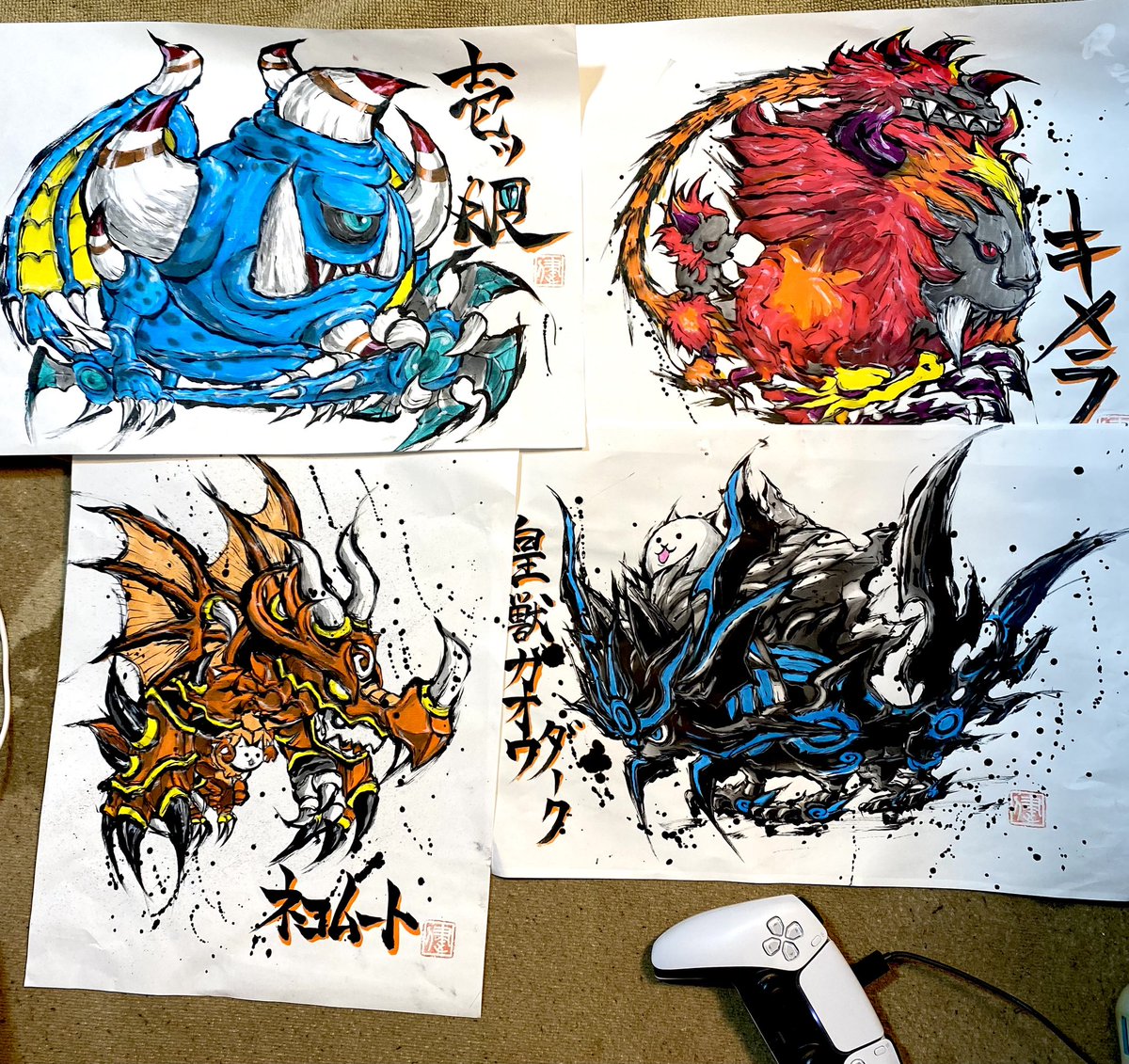 Y1YMkdu3AOc8GQZ's tweet photo. 今回のネコムート（レドラ）のお着替えかっこえー

とずっと思って、、、当たってないけど

描いた

過去作と共に

#ネコムート

#にゃんこ大戦争　#城ドラ

#書道　#墨絵　#イラスト

#お絵描き　#筆　#筆ペン https://t.co/khFnUpcezx