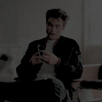 rhyvol's tweet photo. ⠀
 
   ᎓thᦸ𐑧dᦸvil!ⴰdᥝᥙᩛoff : hiç bilmiyorum ancak anı yaşarken güldüğümü kabul edeceğim. zaten aklımdan çıkan doğum günü için hediye açısından en ufak bir beklentim olmamalıydı, biliyorum. 
            ━ ❪rhᥙᩛᩁ:lukov! 𝗸𝗻𝗼𝗰𝗸 𝗸𝗻𝗼𝗰𝗸ⴰ
⠀
⠀ https://t.co/xX7DRe9sF3