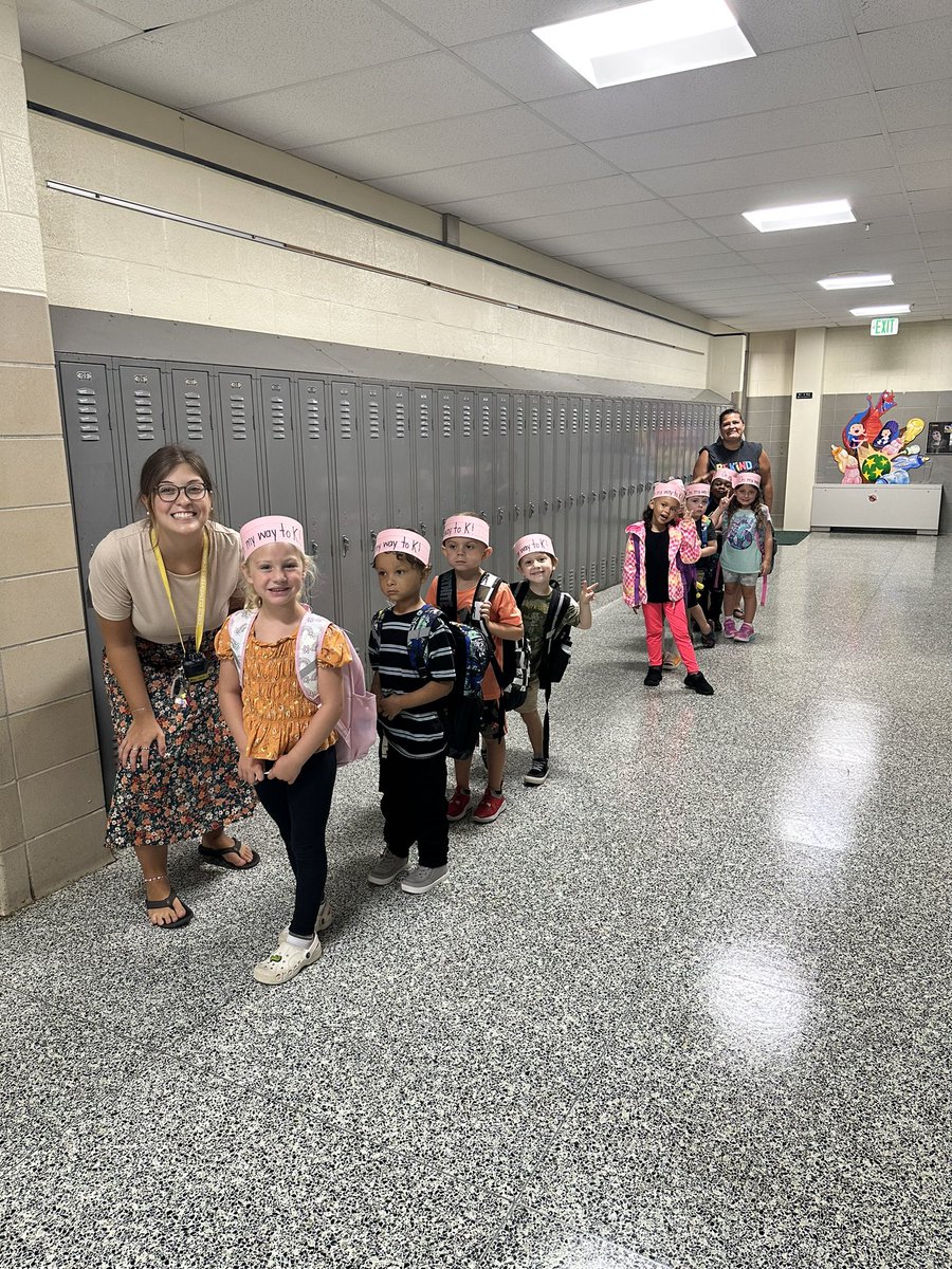 MrsStacyBarry's tweet photo. @chasebcps Kinders rocked their first week! These scholars are off to a great start- can’t wait until next! https://t.co/huqa6t1044