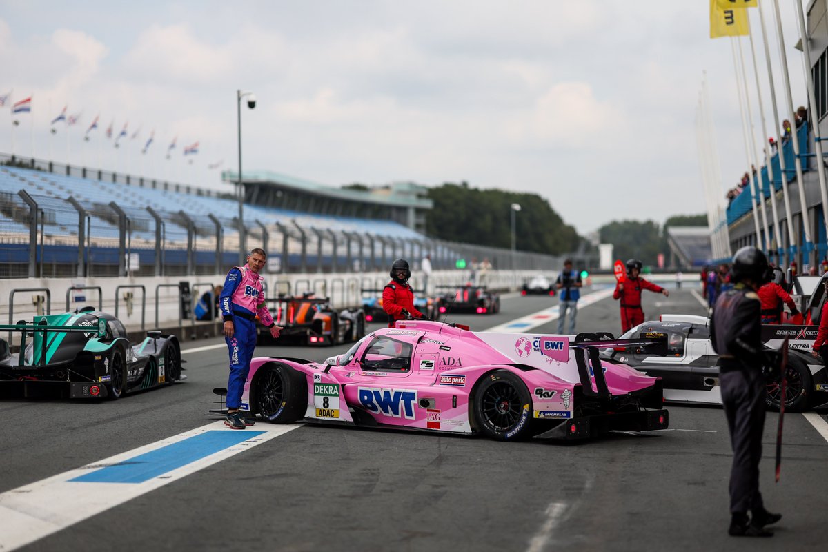 #PrototypeCup 🇩🇪 Race I at #Assen 🏁

We've had some bad luck with a Safety Car do tue  pitstop frequence - so it's P6 after a epic 2nd half of the race by Nico from P12 to P6 in the end 👏

Next Qualifying 2 Su at 11:00 CEST

LIVE ➡️ youtube.com/watch?v=N3DLCD…

#BWT #racing #LMP3