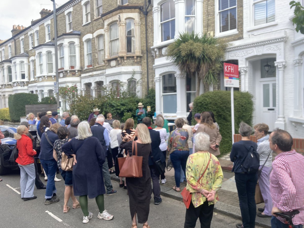 Great turnout for our unveiling of the blue plaque for Penelope Fitzgerald this afternoon. 
#Battersea #BluePlaque #BatterseaRise