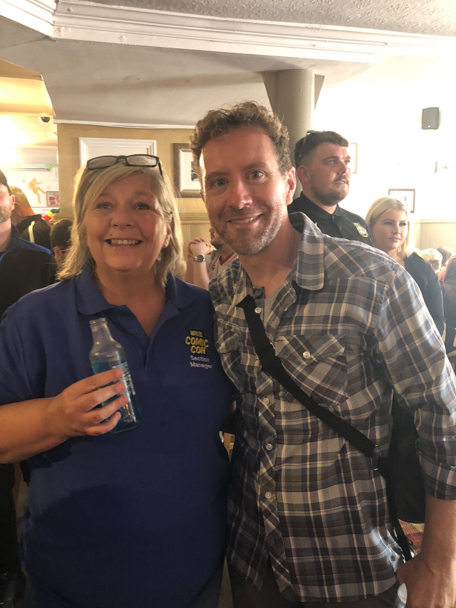 lyndaj41's tweet photo. When one of the guests at @walescomiccon want you to take him to see the turf @welshy1000 haha https://t.co/02pRXe0GXJ