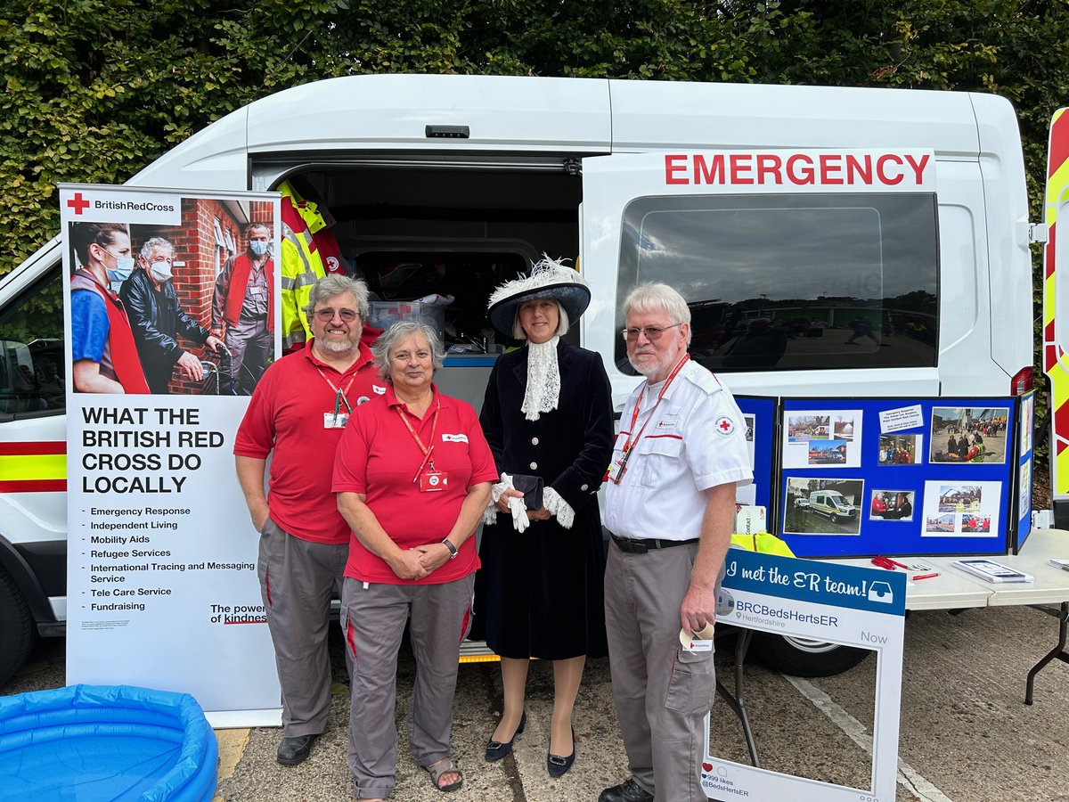 Good to meet volunteers <a href="/BedsHertsER/">BRC Beds & Herts Emergency Response</a> during <a href="/HertfordFireStn/">Hertford Fire Station</a> Open Day. I had no idea of their involvement in local emergencies of all sizes, inc the huge amount of practical supplies they carry to help those who are suddenly left with nothing #HighSheriff #Herts #volunteers