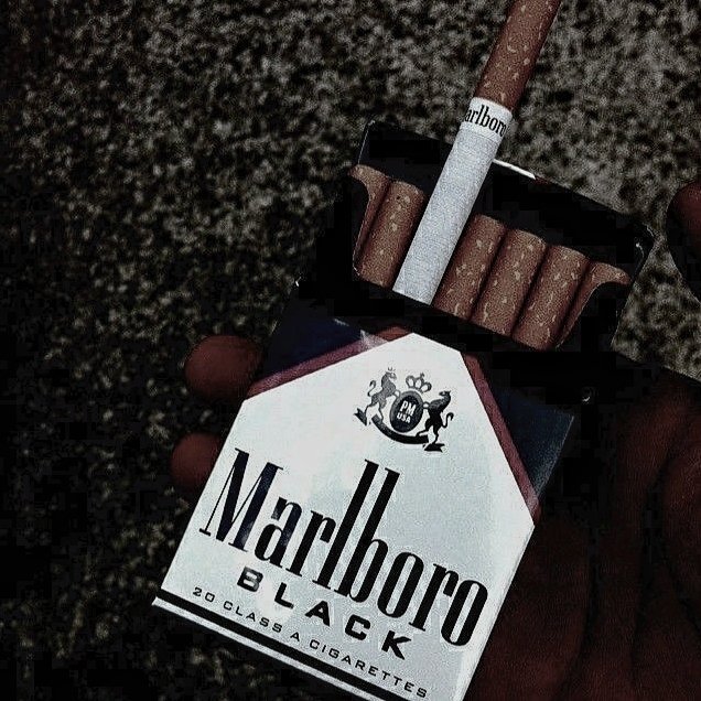 sunghooniesunoo's tweet photo. Heejake Au
• Rokok Kretek 
[Bungkus Kedua]

Yang candunya mutlak, punya rasa setia, cekik jiwa tunggal Mahawira telak demi kasihnya Candikala. Yang pastikan penguasa bumi dan surganya nikmati asap di bungkus kedua. https://t.co/h9zmlvjTGS