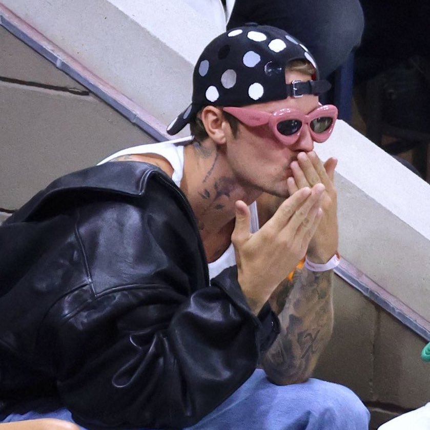 BELIEBERZLUXO's tweet photo. justin bieber você é o amor da minha vida 😭 https://t.co/hvt1V0tK6I