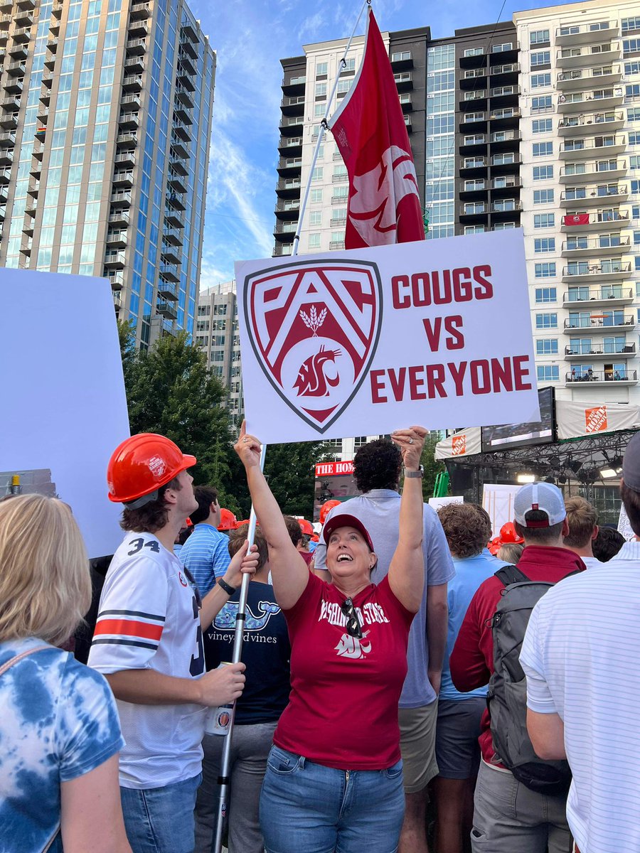 KiraBottles's tweet image. From the team on the ground at @CollegeGameDay waving @olcrimson. I think this says it all! #GoCougs