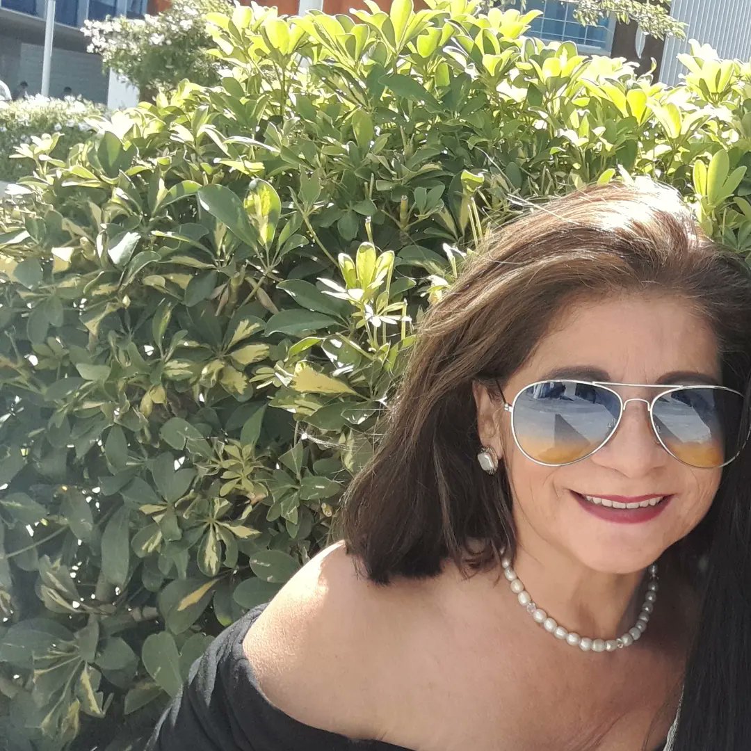 RuthDomnguez2's tweet photo. Buenos días
Un nuevo día para sonreír y ser amables con cada persona en el camino de la vida https://t.co/ax7Vj4lmbk