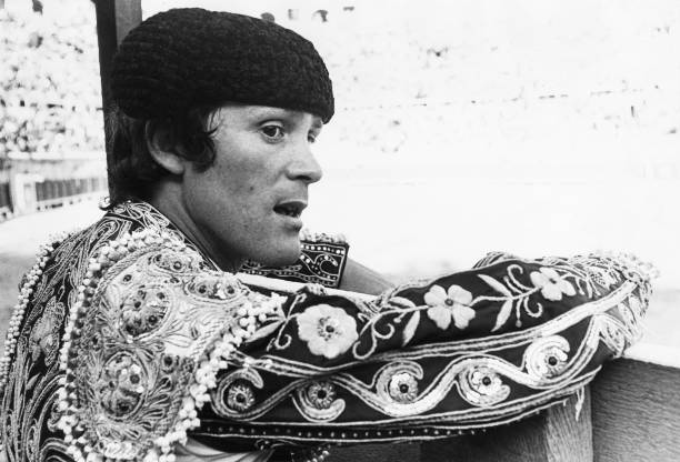 beatrice_marge's tweet photo. Tal día como hoy en Nîmes el 2 de septiembre de 1947 nace
Bernard Domb
"Simón Casás"
Torero y empresario. https://t.co/h9JJ0Kn0Qg